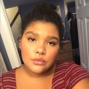 Meet your Posher, Jordyn